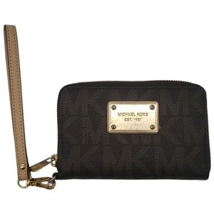 Michael Kors Wristlet-Wallet in Signature Black/Brown